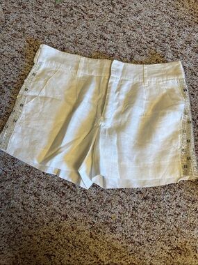 Nikibiki White High-Waist Linen Blend Shorts with Side Bead Detail